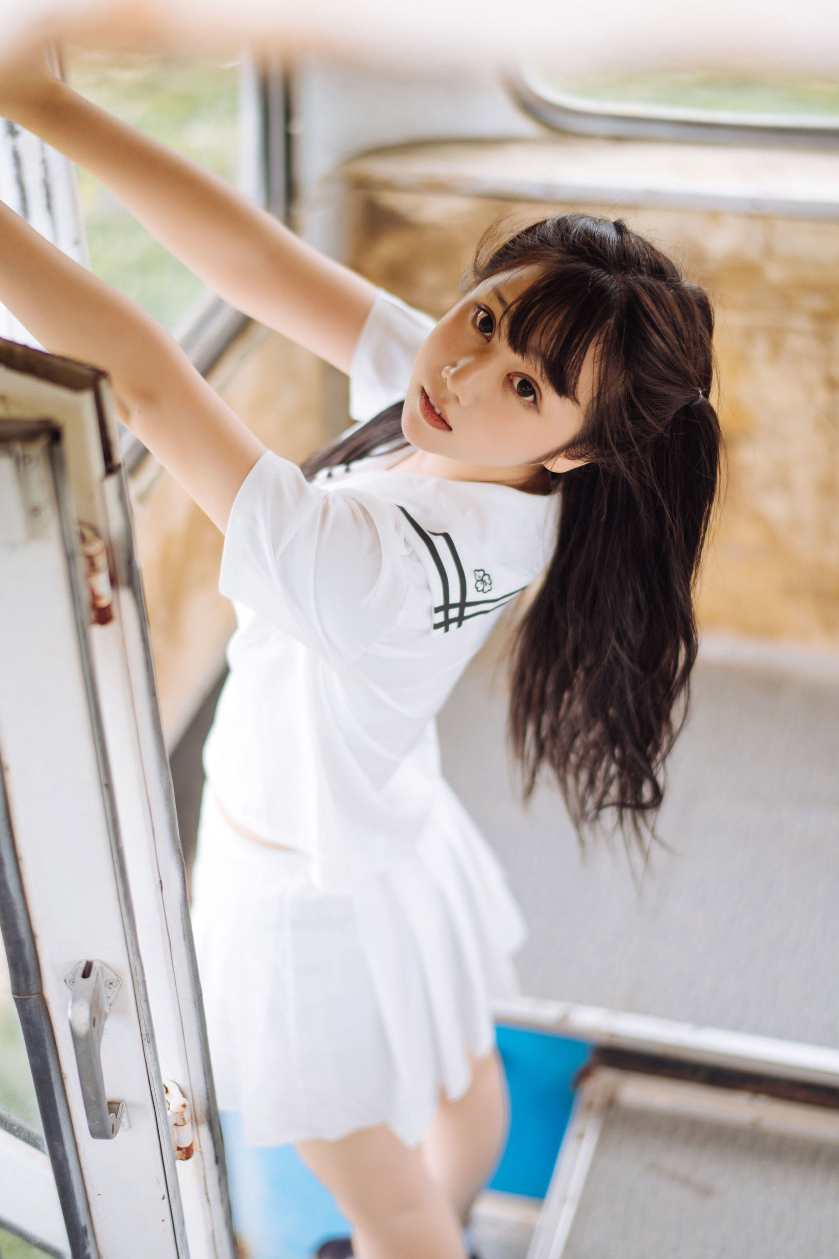 [COS福利]微博福利姬镜酱静夏之JK少女插图